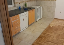 Geniş 1+1 Kiralık Daire  85m²  Zagorič  Marina Pastanesine Yakın